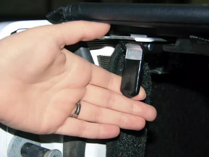 Access TonnoSport Soft Roll Up Tonneau Cover